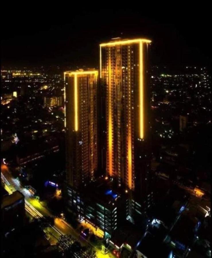 Horizon 101 A10 Shortwalk Robinson'S Mall + Free Wifi+ Netflix Cebu Eksteriør bilde